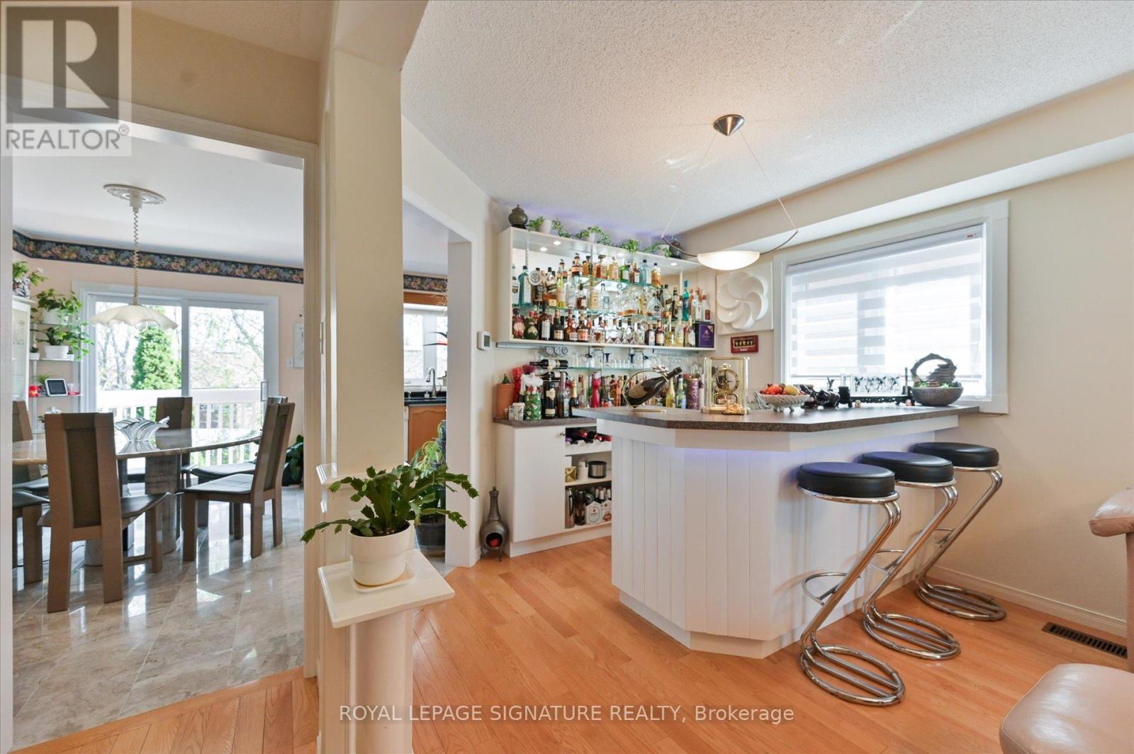 5481 PALMERSTON CRESCENT - 11