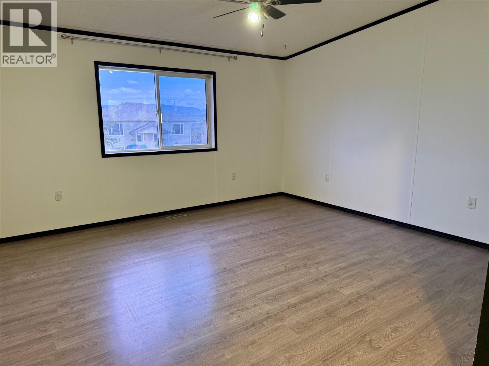 500 99 Avenue, Dawson Creek