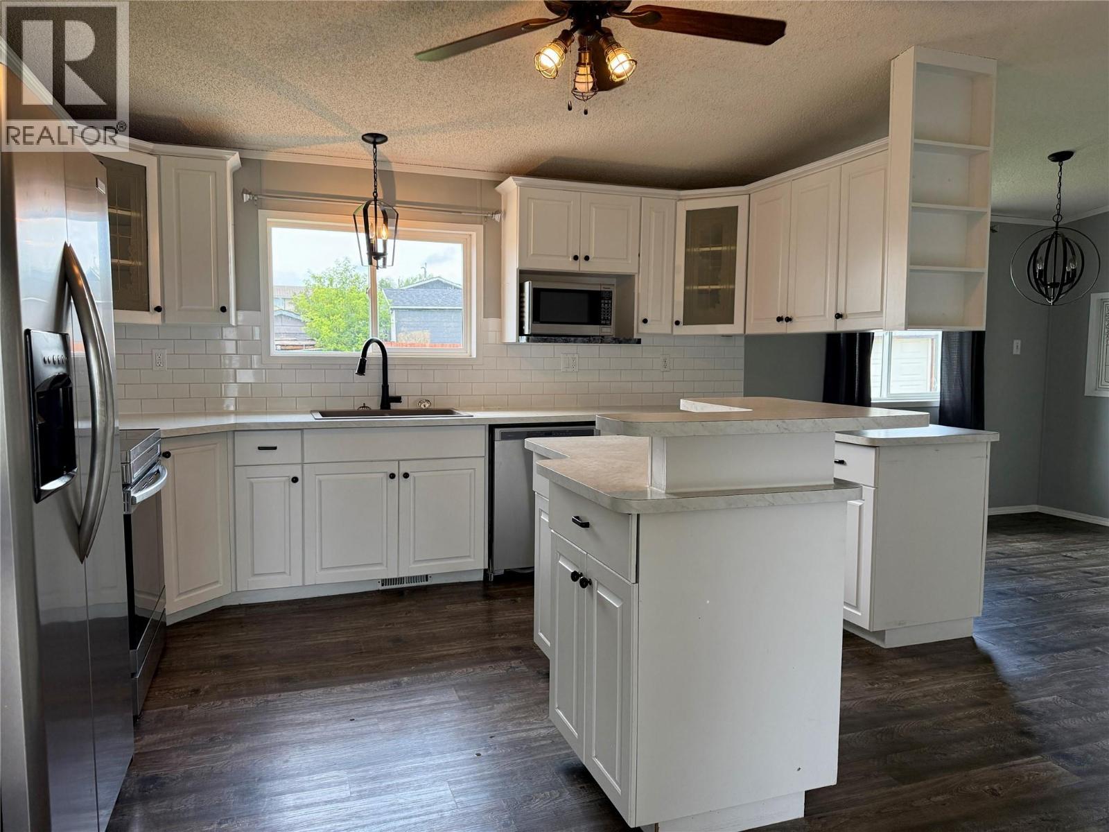 500 99 Avenue, Dawson Creek
