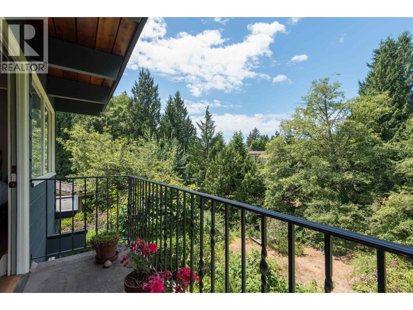 1764 OTTAWA PLACE, West Vancouver