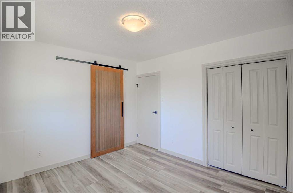 205 Allan Crescent SE - 15