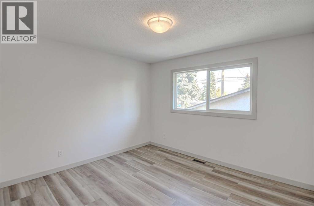 205 Allan Crescent SE - 13