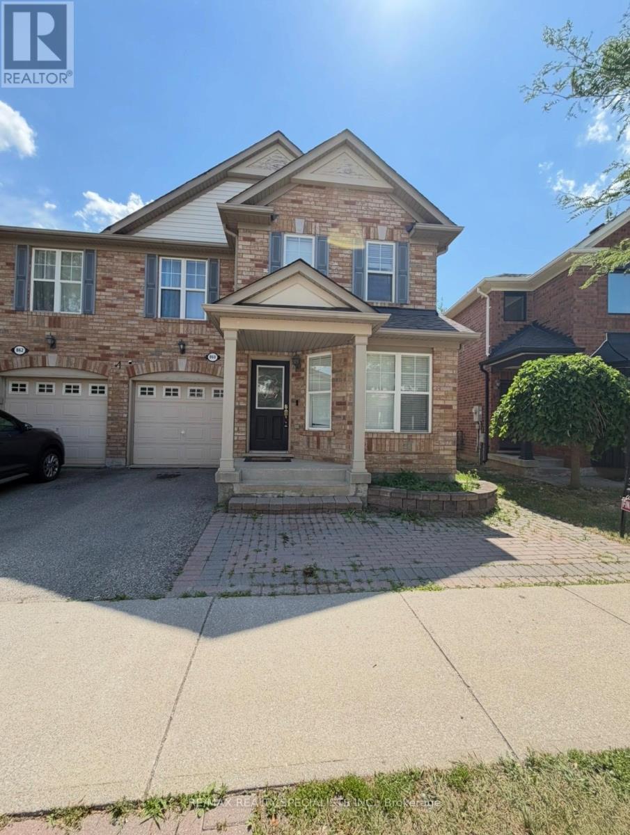 Photo of 860 Luxton Drive