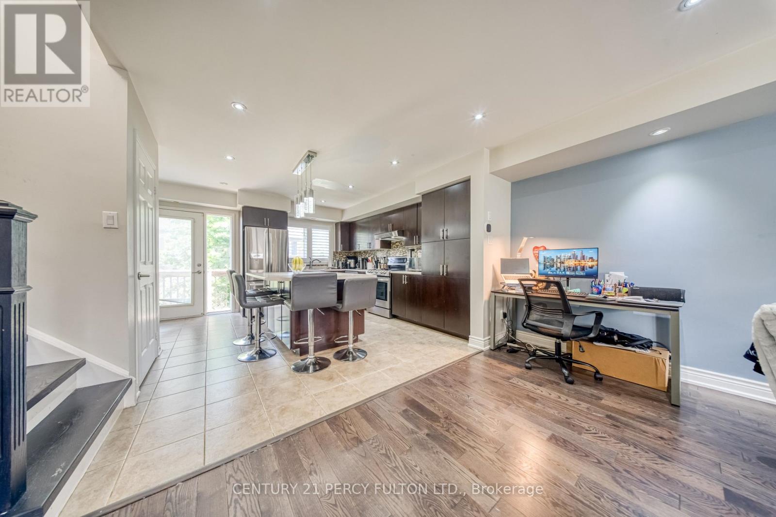 #67 3050 ERIN CENTRE BOULEVARD - 10