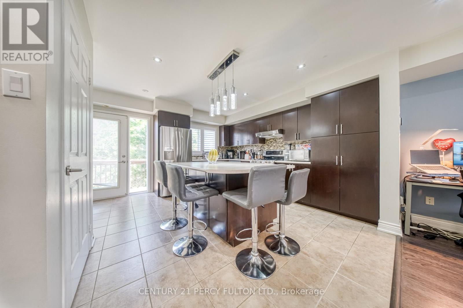 #67 3050 ERIN CENTRE BOULEVARD - 11
