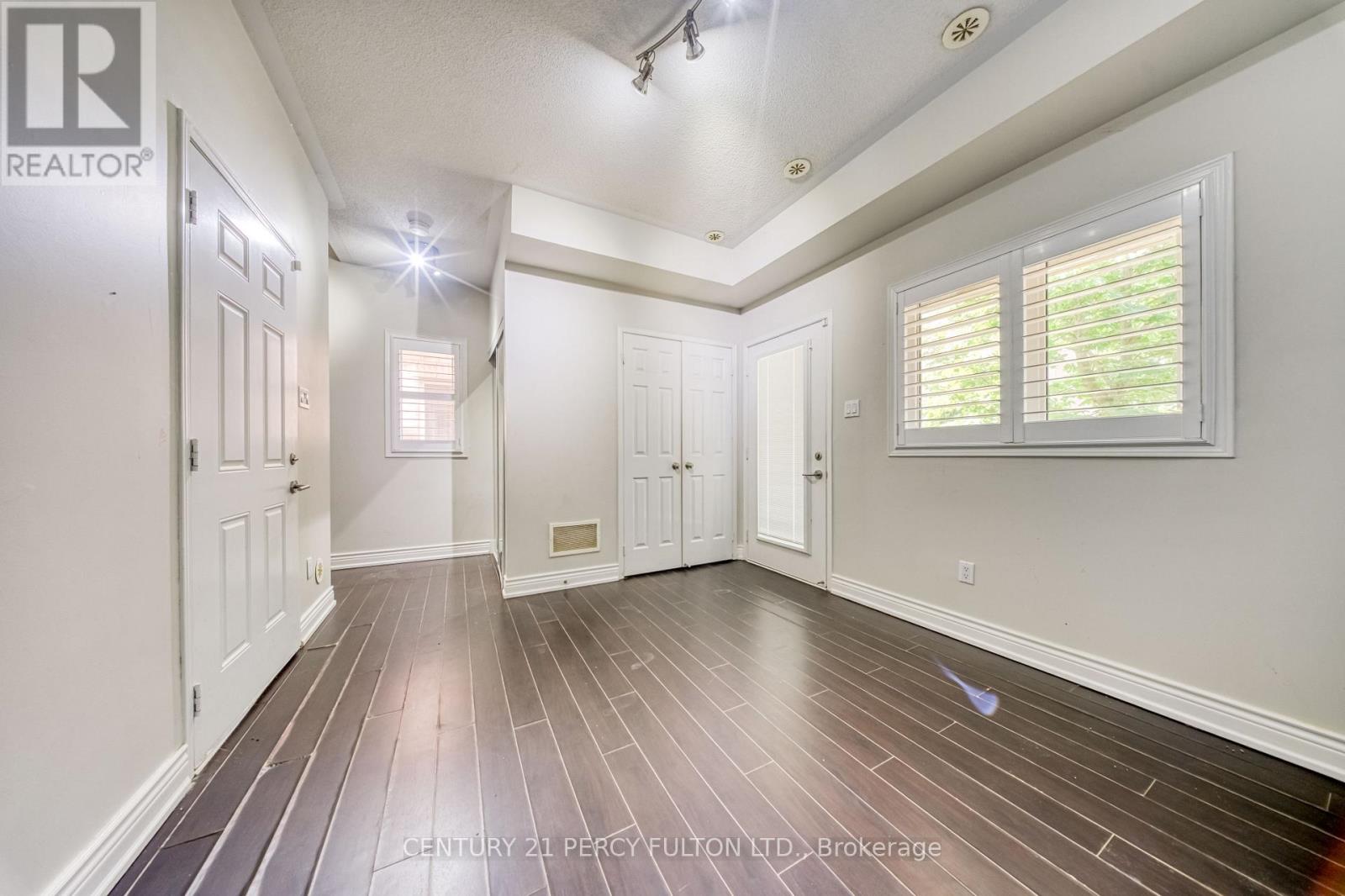 #67 3050 ERIN CENTRE BOULEVARD - 28