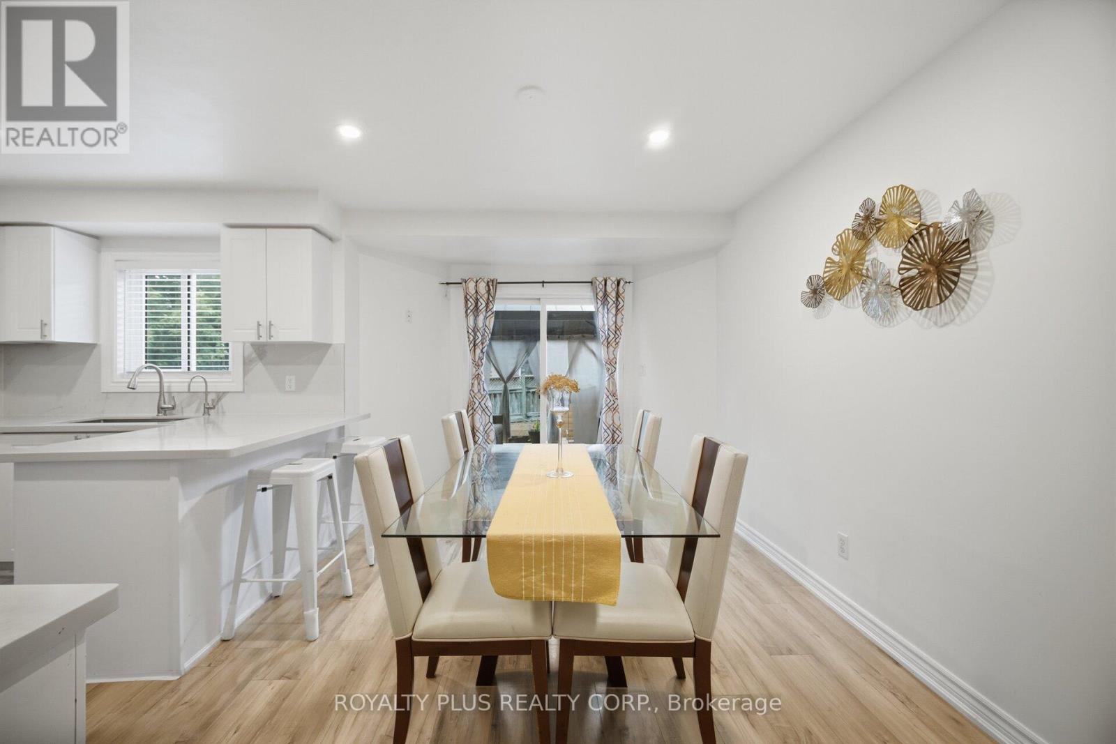 452 JAY CRESCENT - 15