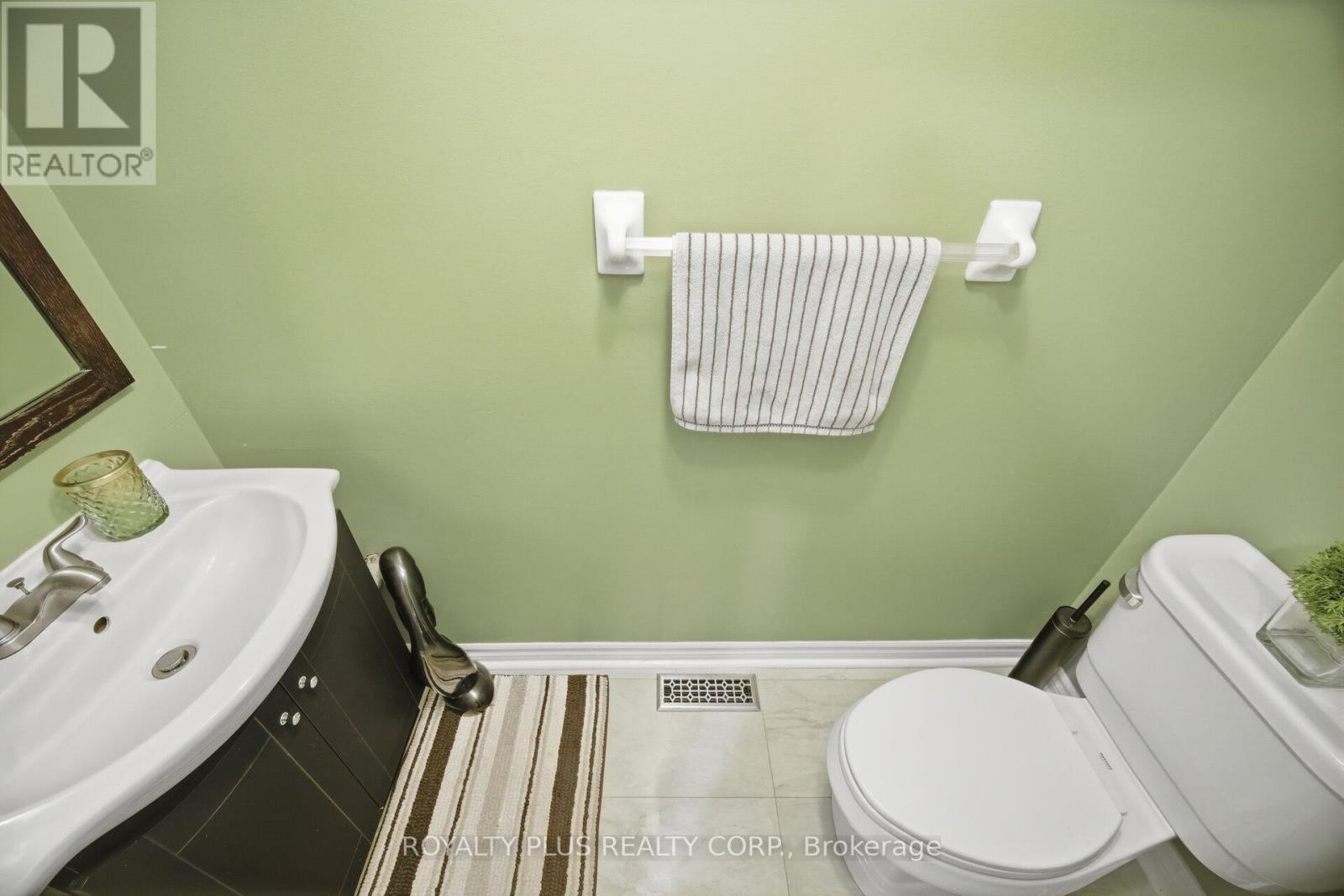 452 JAY CRESCENT - 16