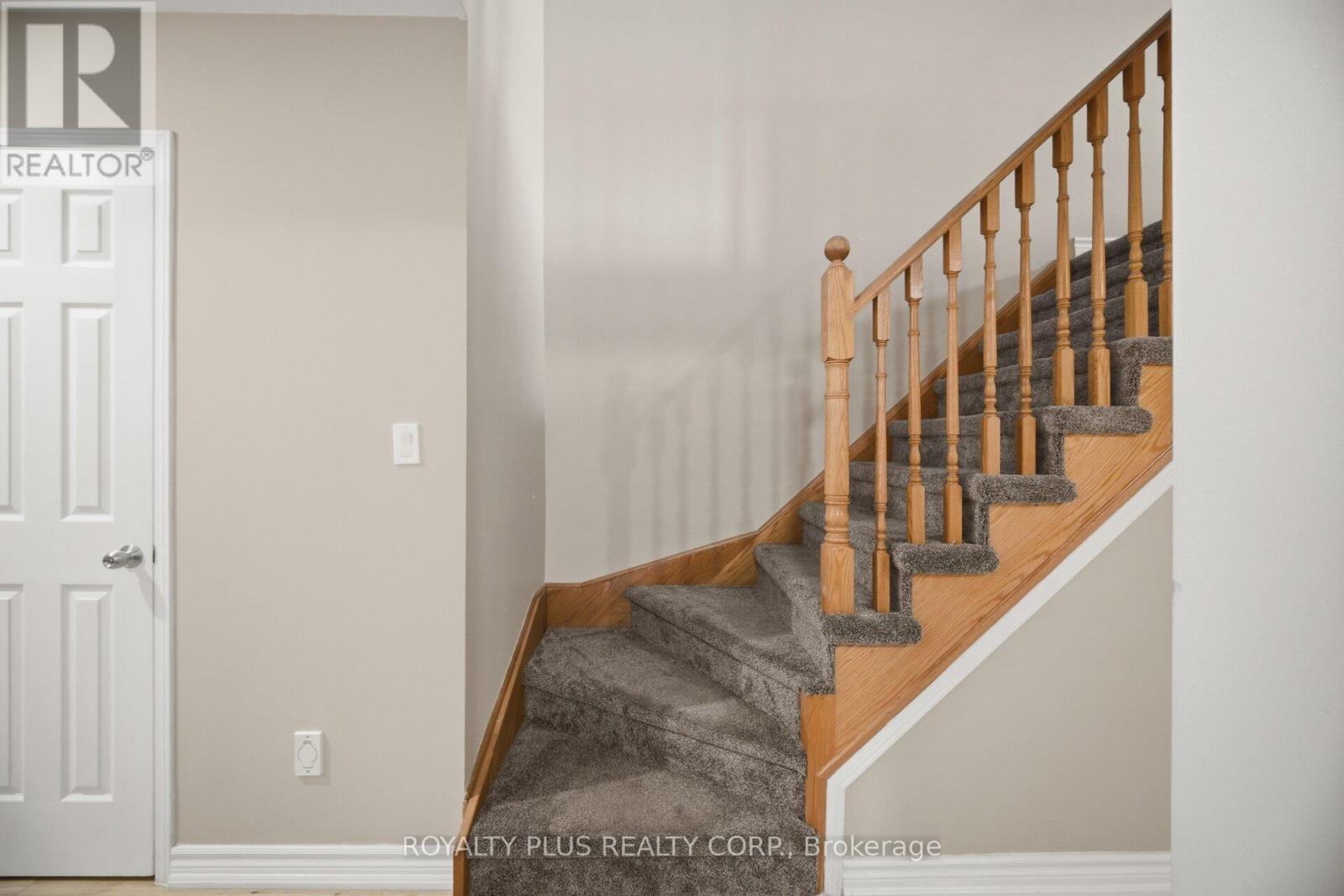 452 JAY CRESCENT - 18