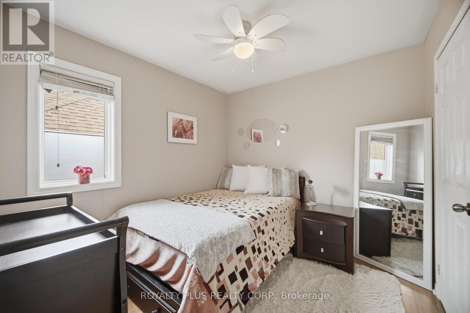 452 JAY CRESCENT - 30