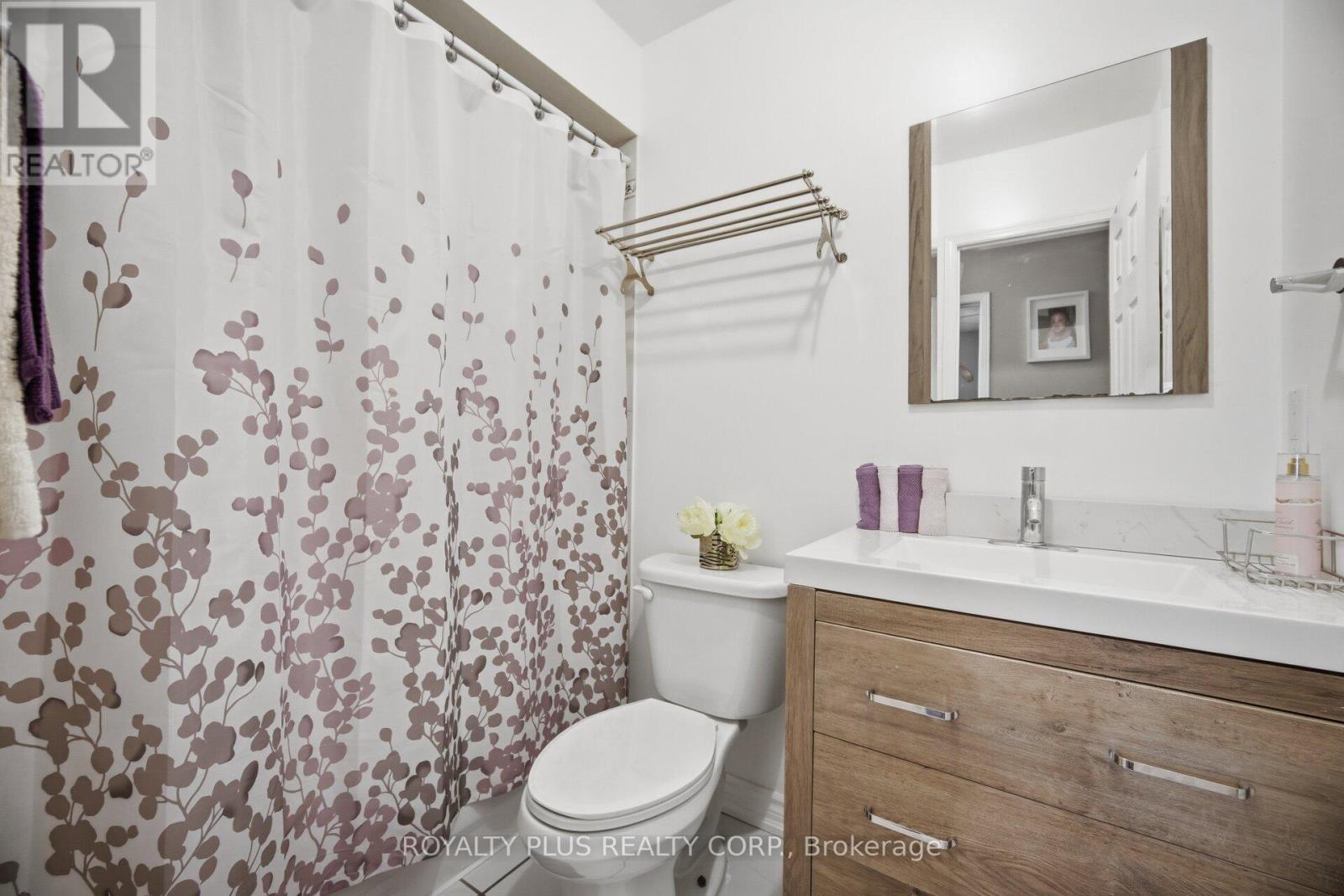 452 JAY CRESCENT - 32