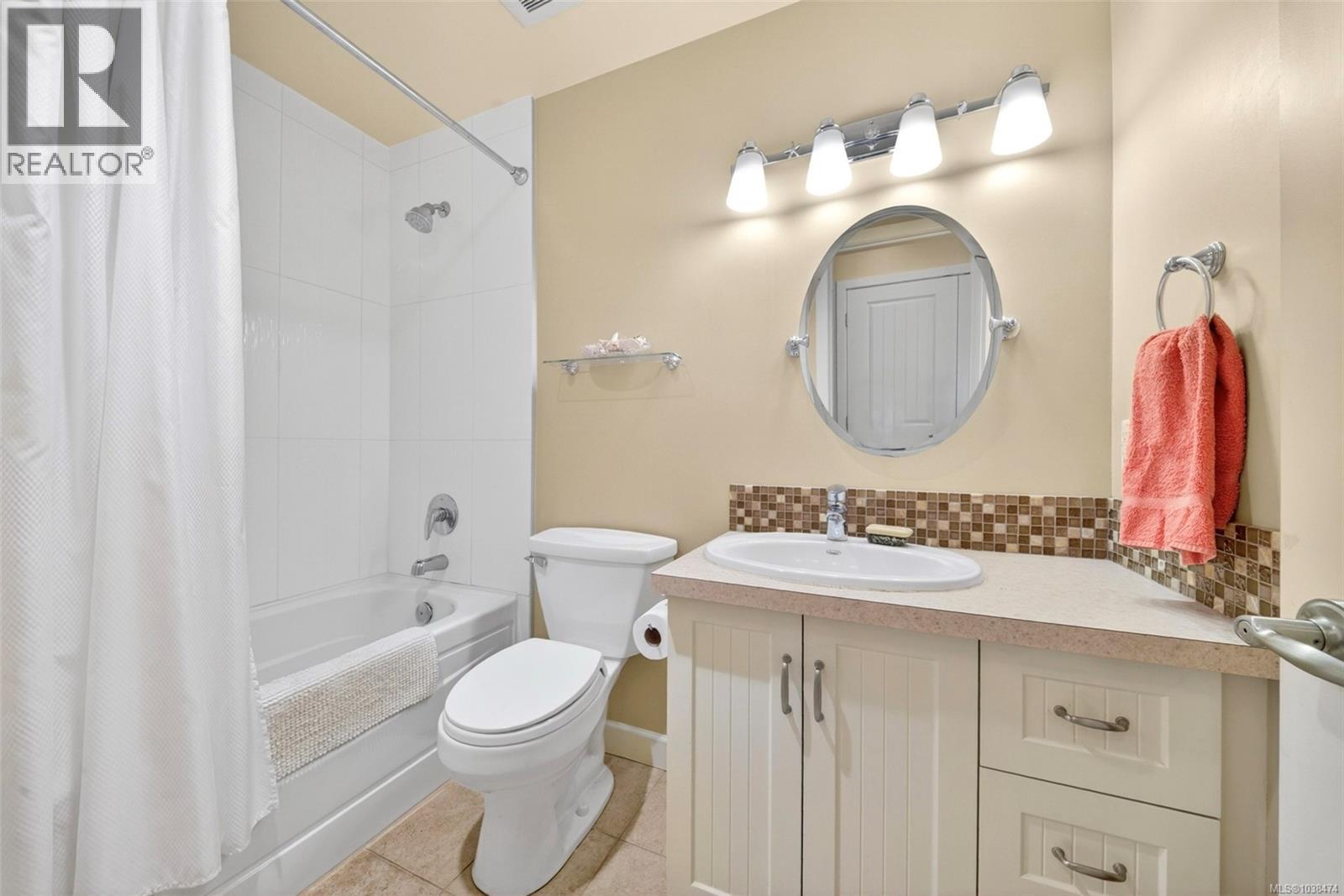 #1 946 Selkirk Ave - 22