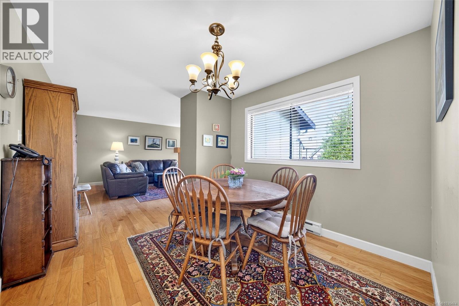 #1 946 Selkirk Ave - 15