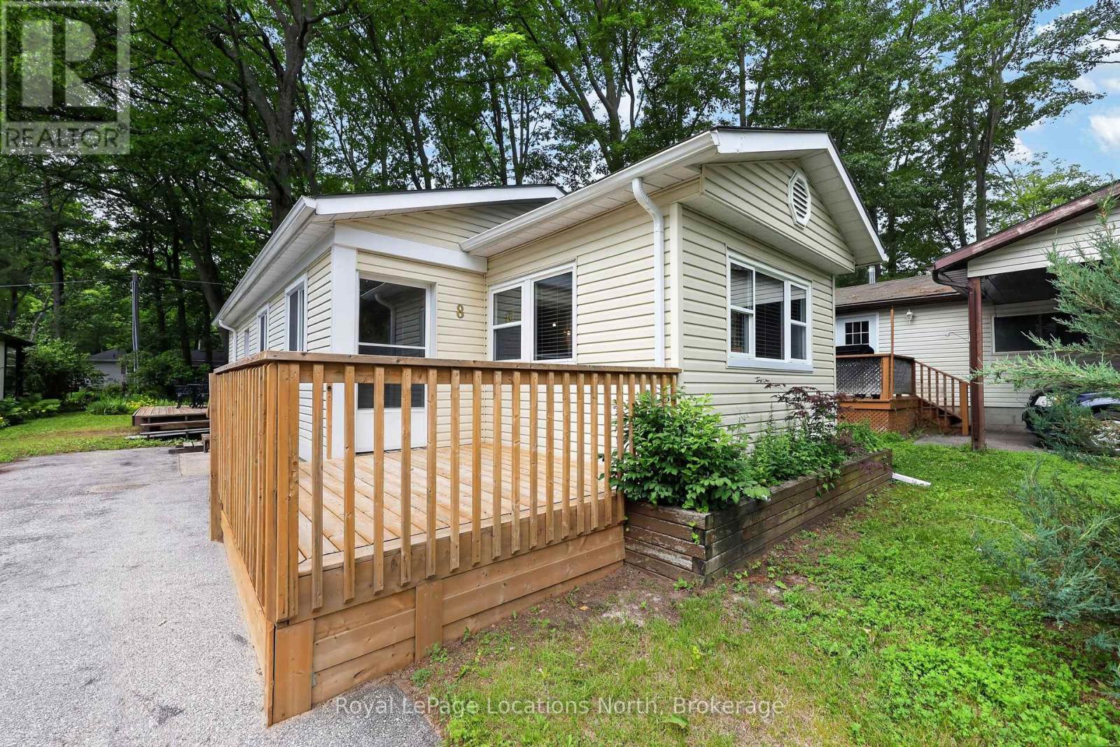 8 SHAW STREET - 1