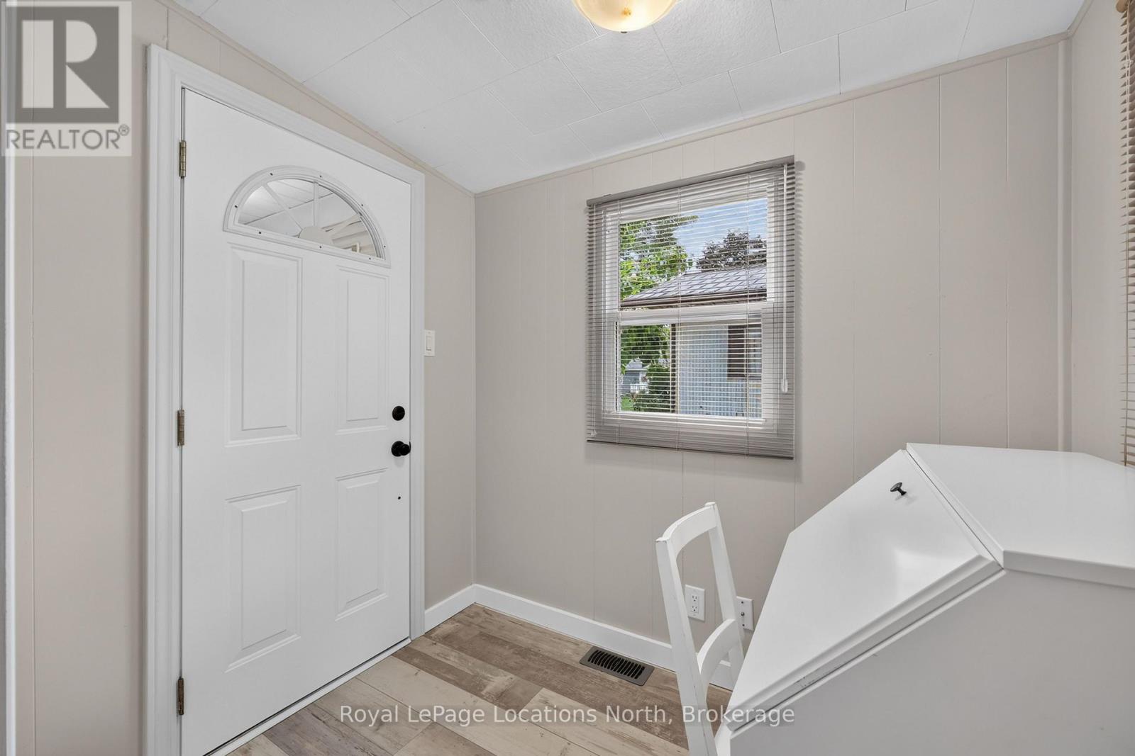 8 SHAW STREET - 6