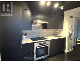 1106 - 15 Iceboat Terrace, Toronto, ON M5V4A5 Photo 14