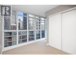 1106 - 15 Iceboat Terrace, Toronto, ON M5V4A5 Photo 8