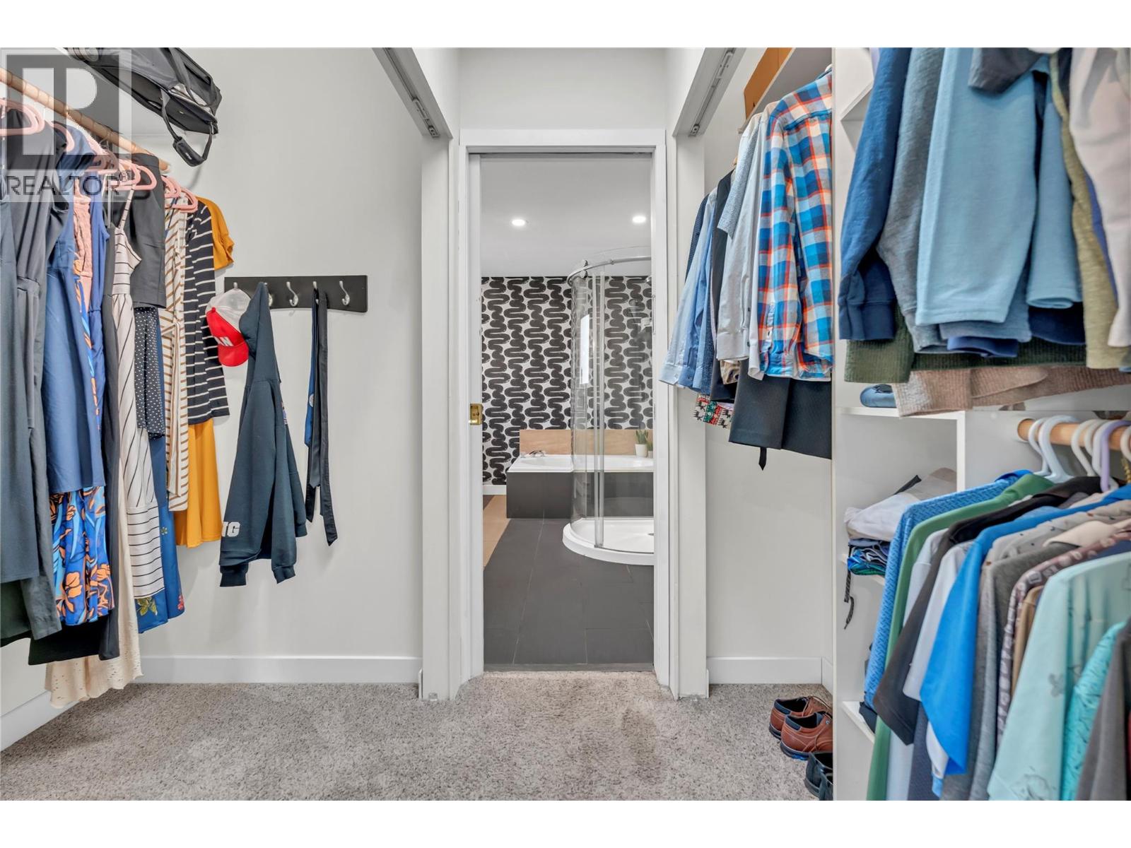 10816 Victoria Road S - 41