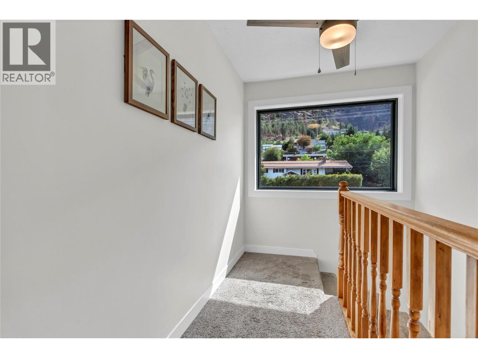 10816 Victoria Road S - 30