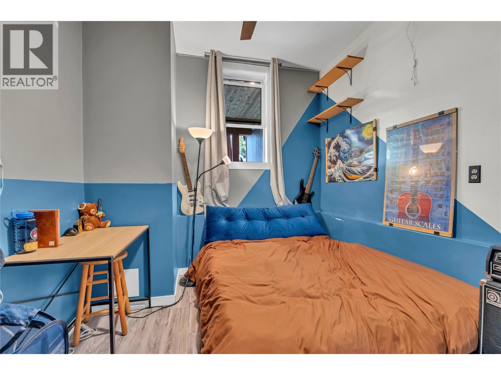 10816 Victoria Road S - 27