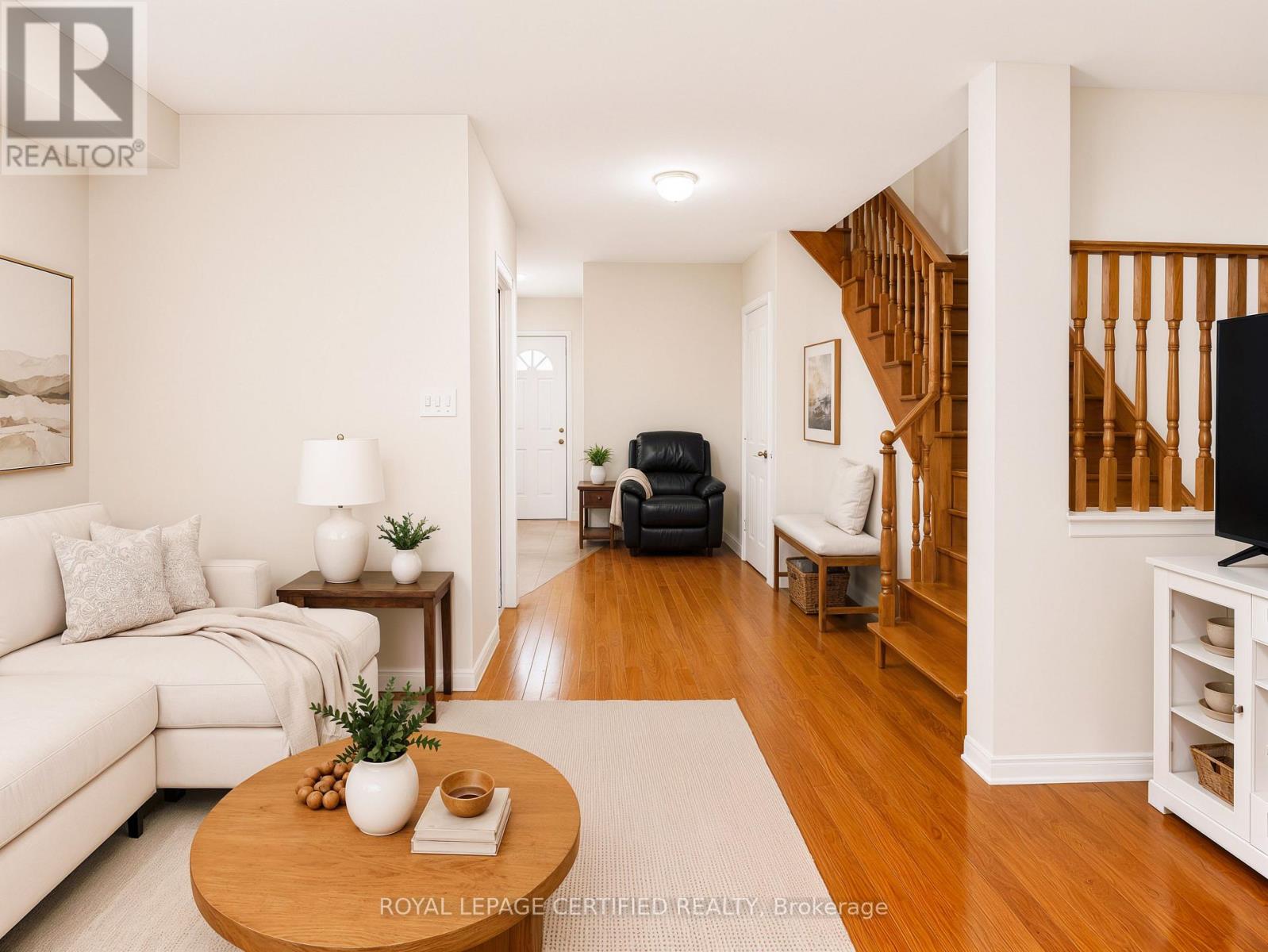 7177 VILLAGE WALK - 11