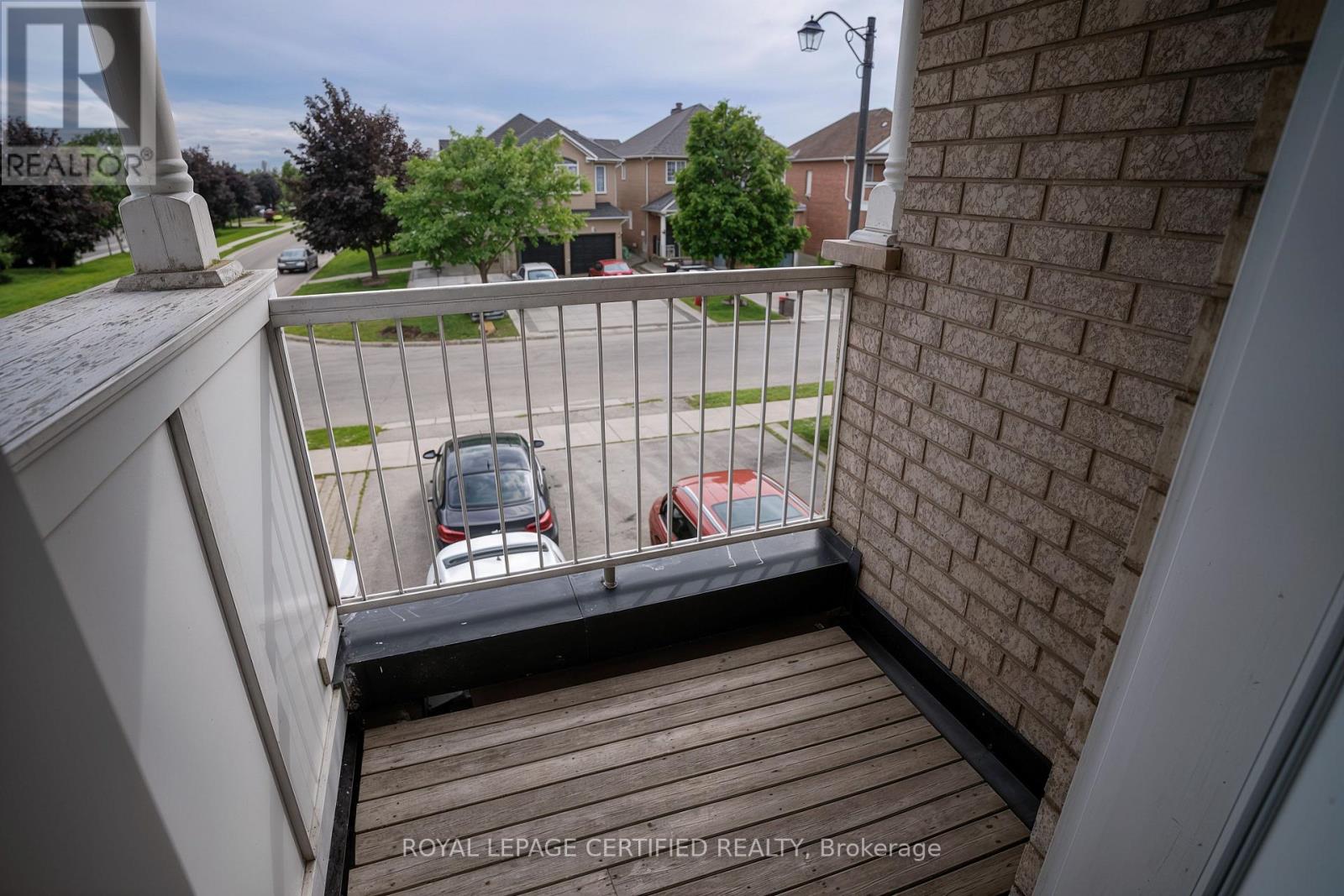 7177 VILLAGE WALK - 21