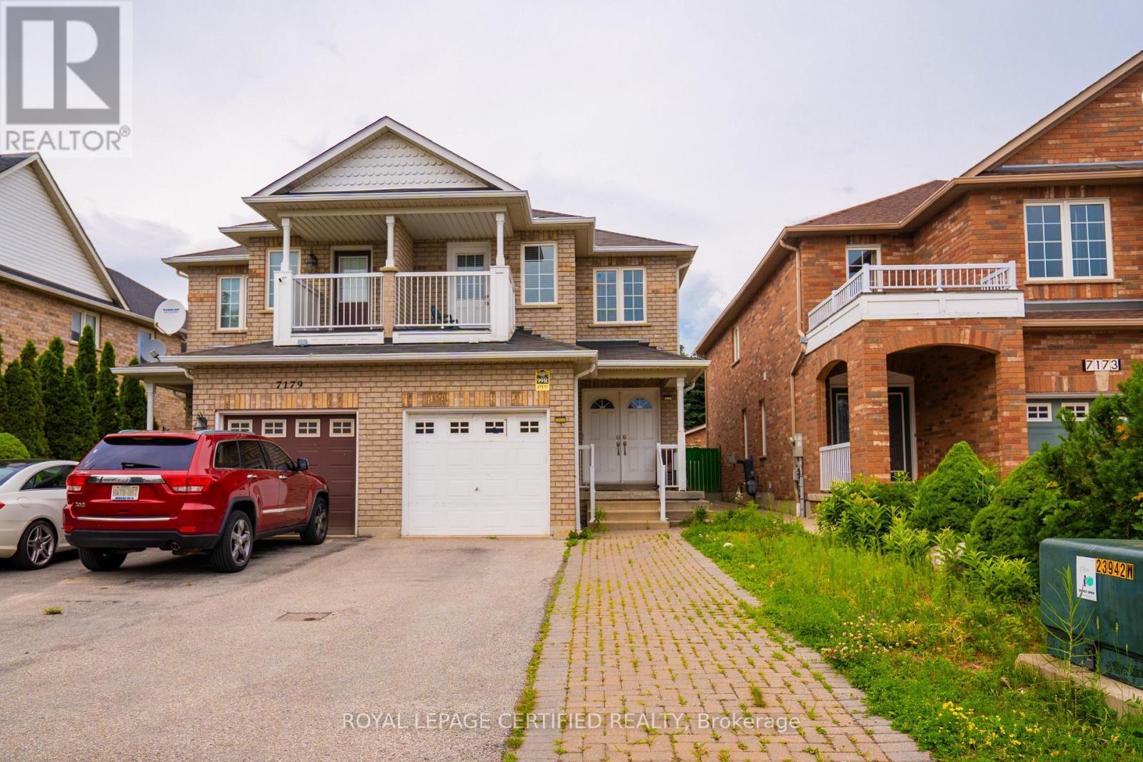 7177 VILLAGE WALK - 32
