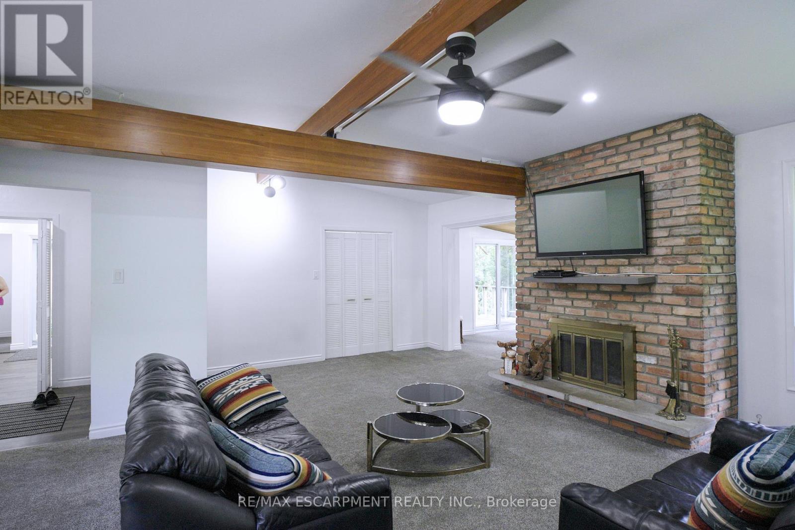 560 CRANE COURT - 24