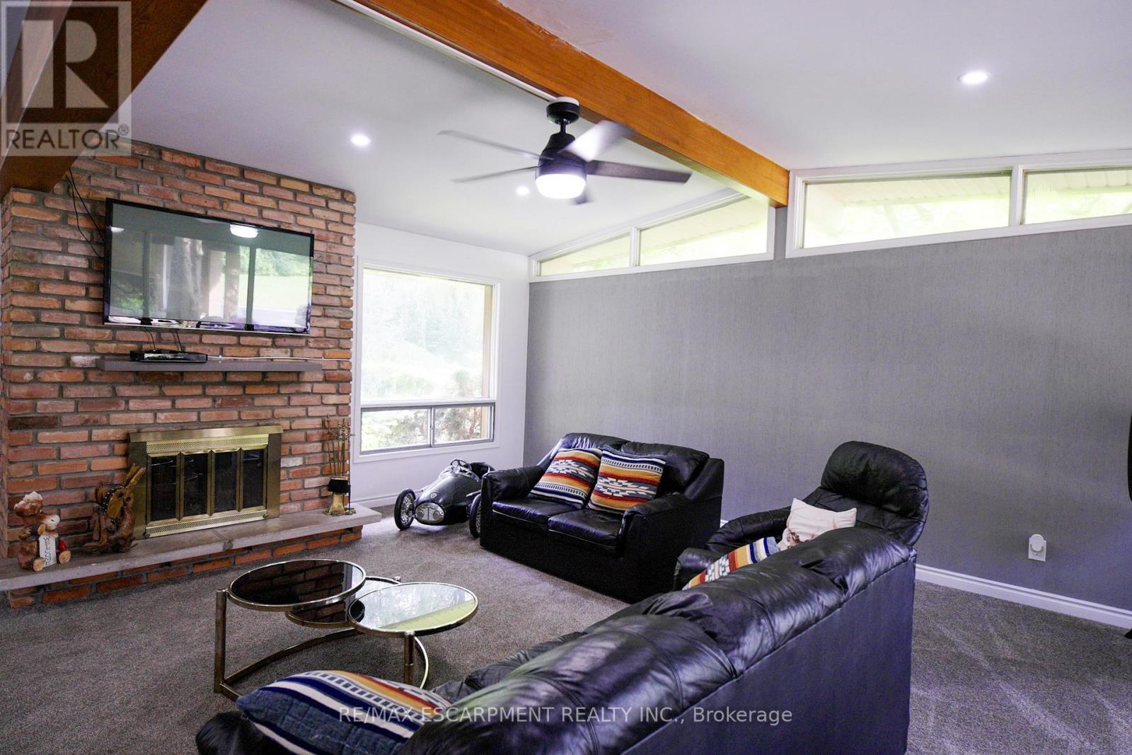 560 CRANE COURT - 26