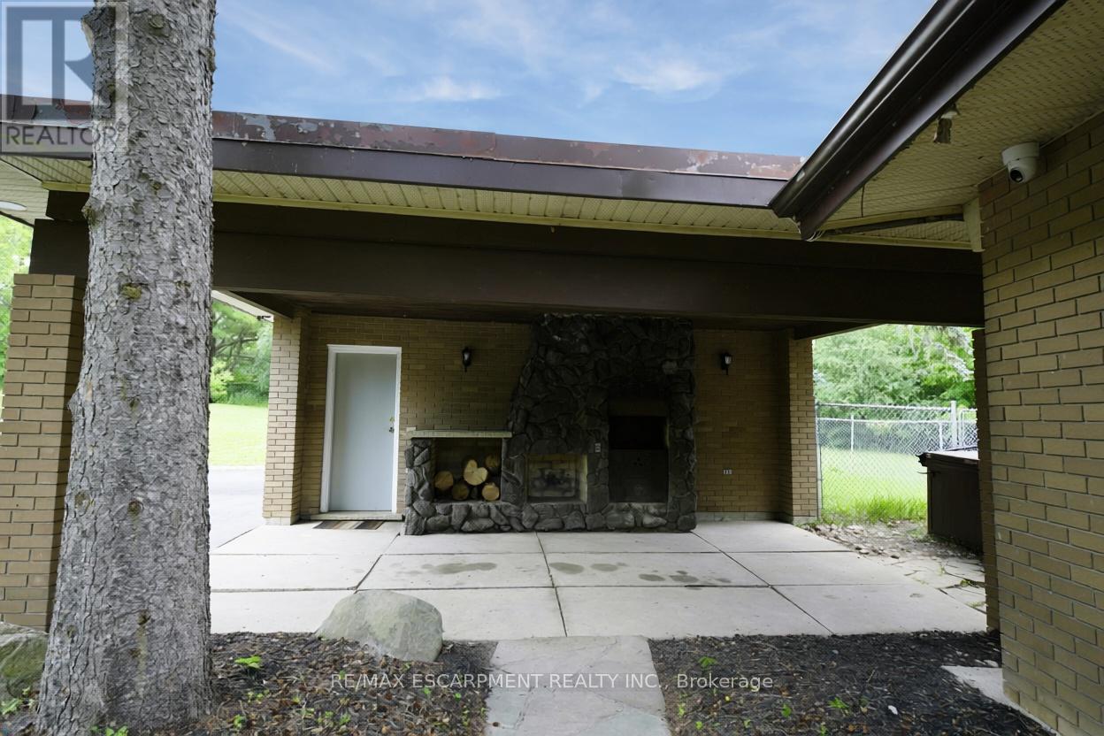 560 CRANE COURT - 38