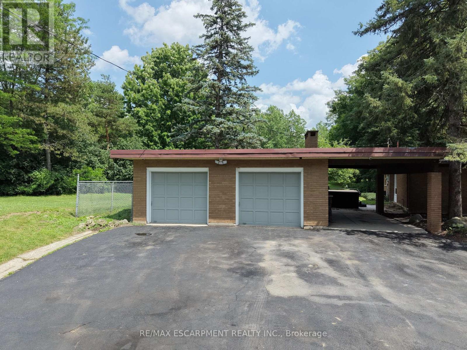 560 CRANE COURT - 5