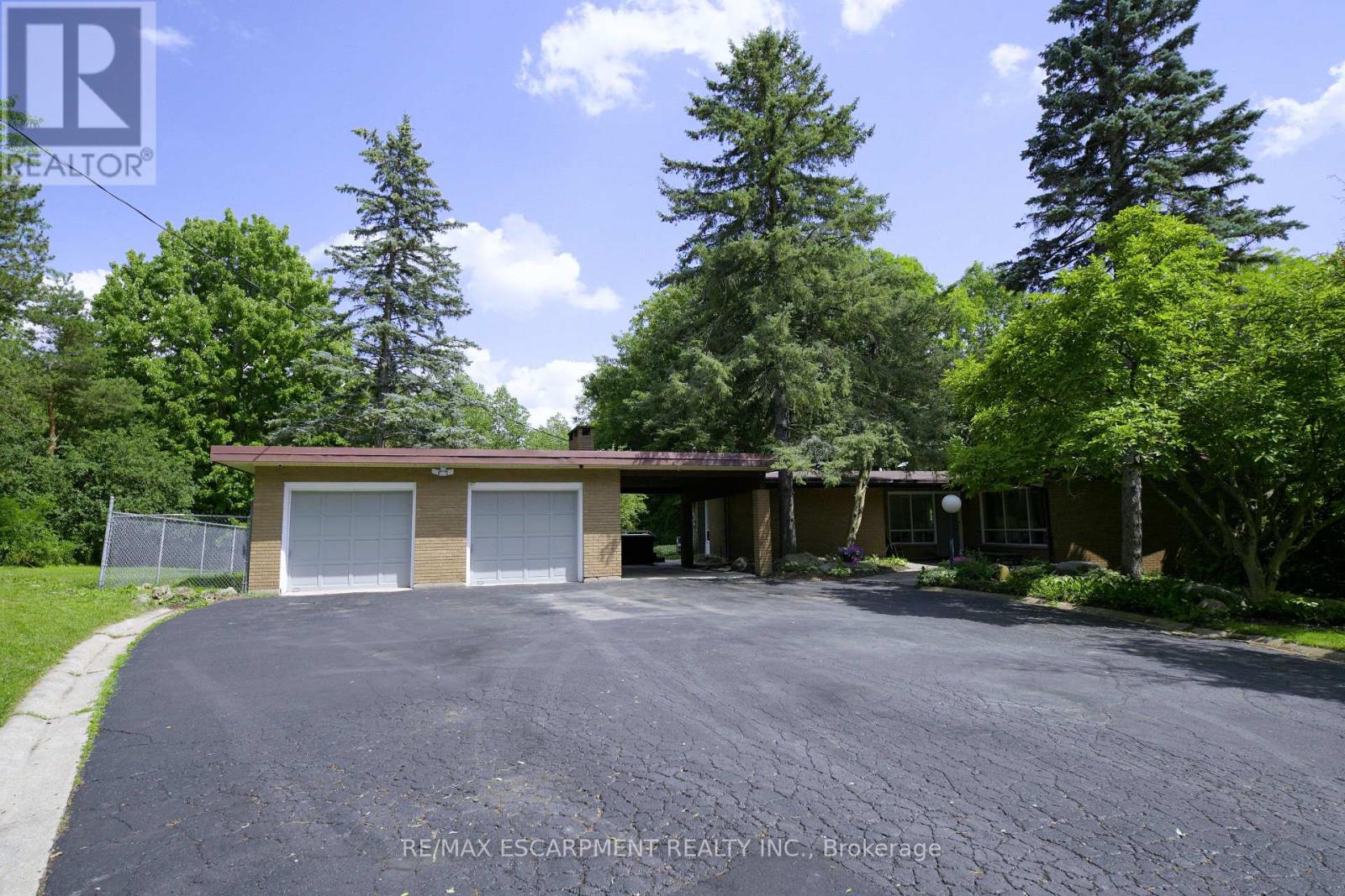 560 CRANE COURT - 7