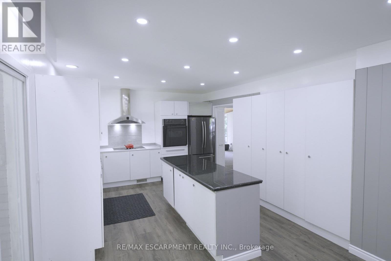 560 CRANE COURT - 9