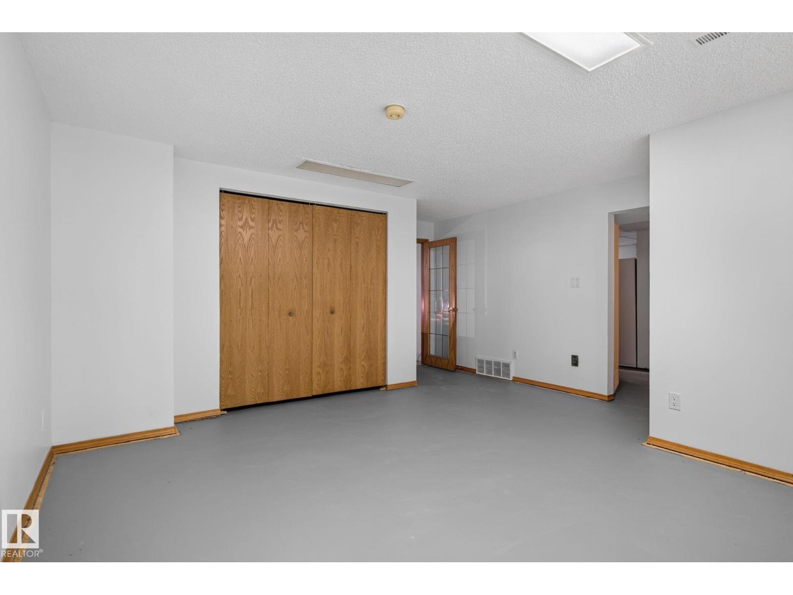 7539 149A AV NW - 24