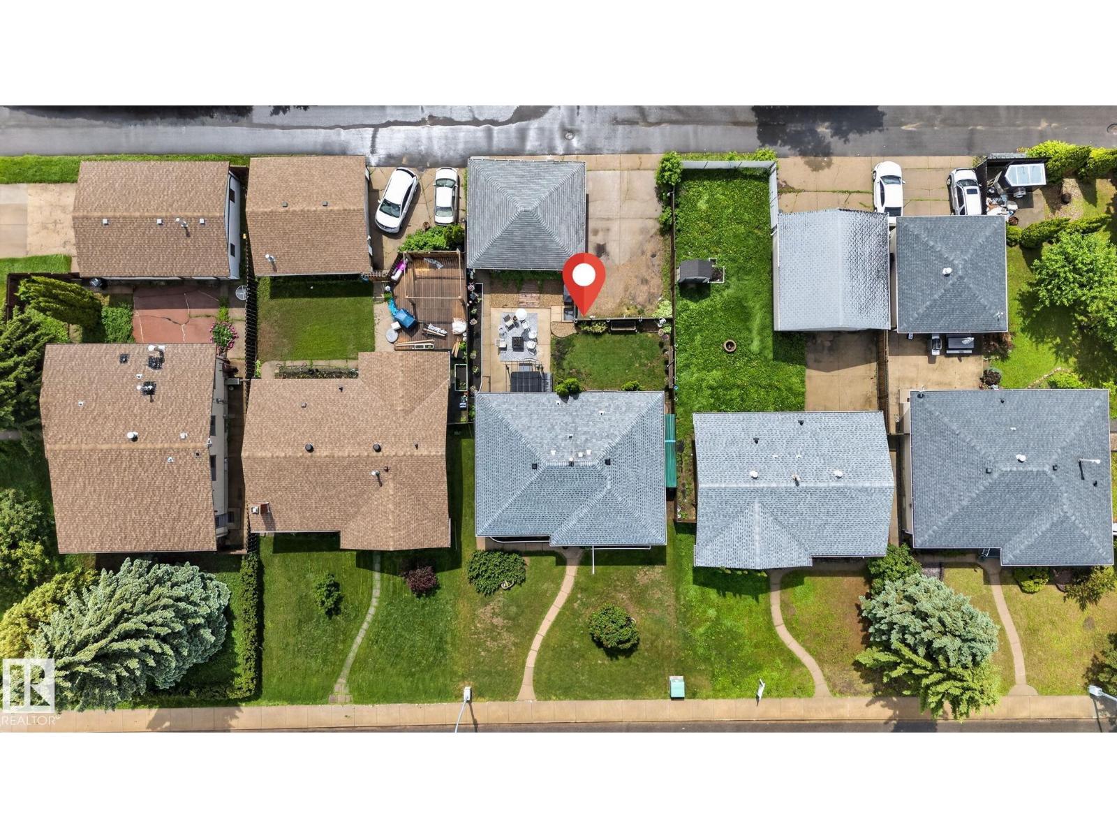 7539 149A AV NW - 36