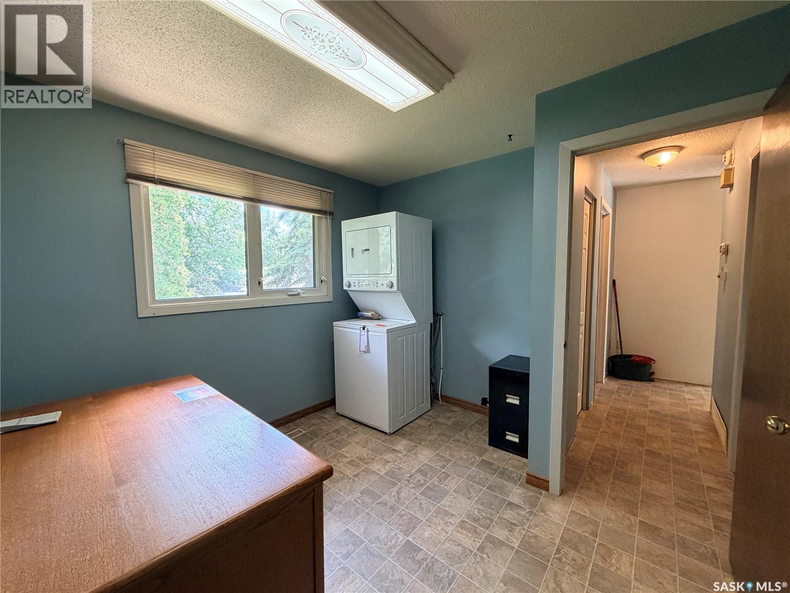 2221 BEDFORD AVENUE E — photo 10