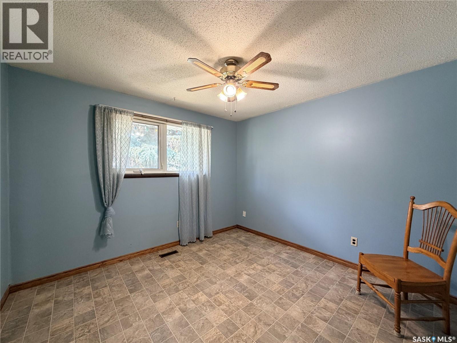2221 BEDFORD AVENUE E — photo 12