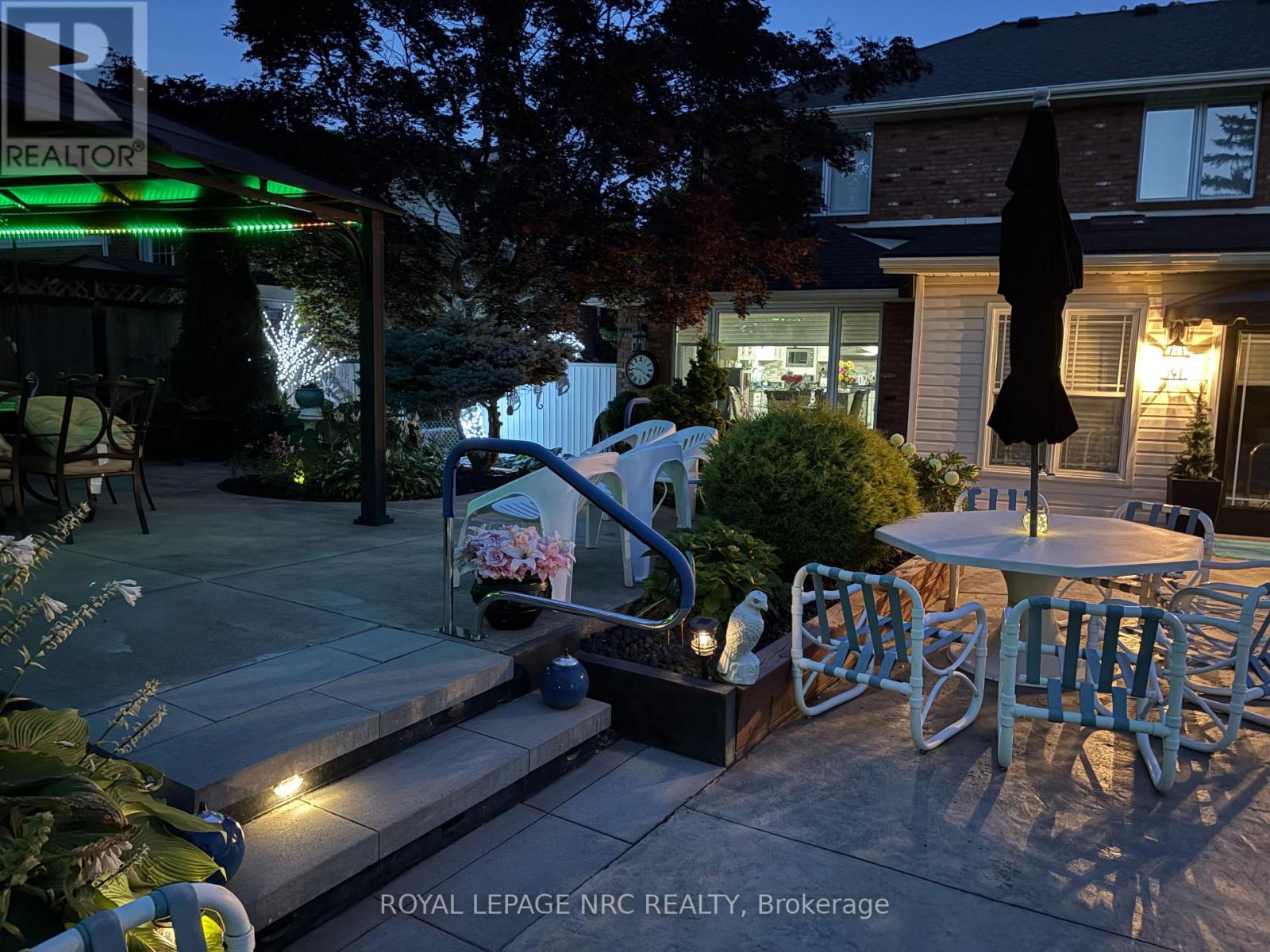 4 GREENVALE COURT - 47
