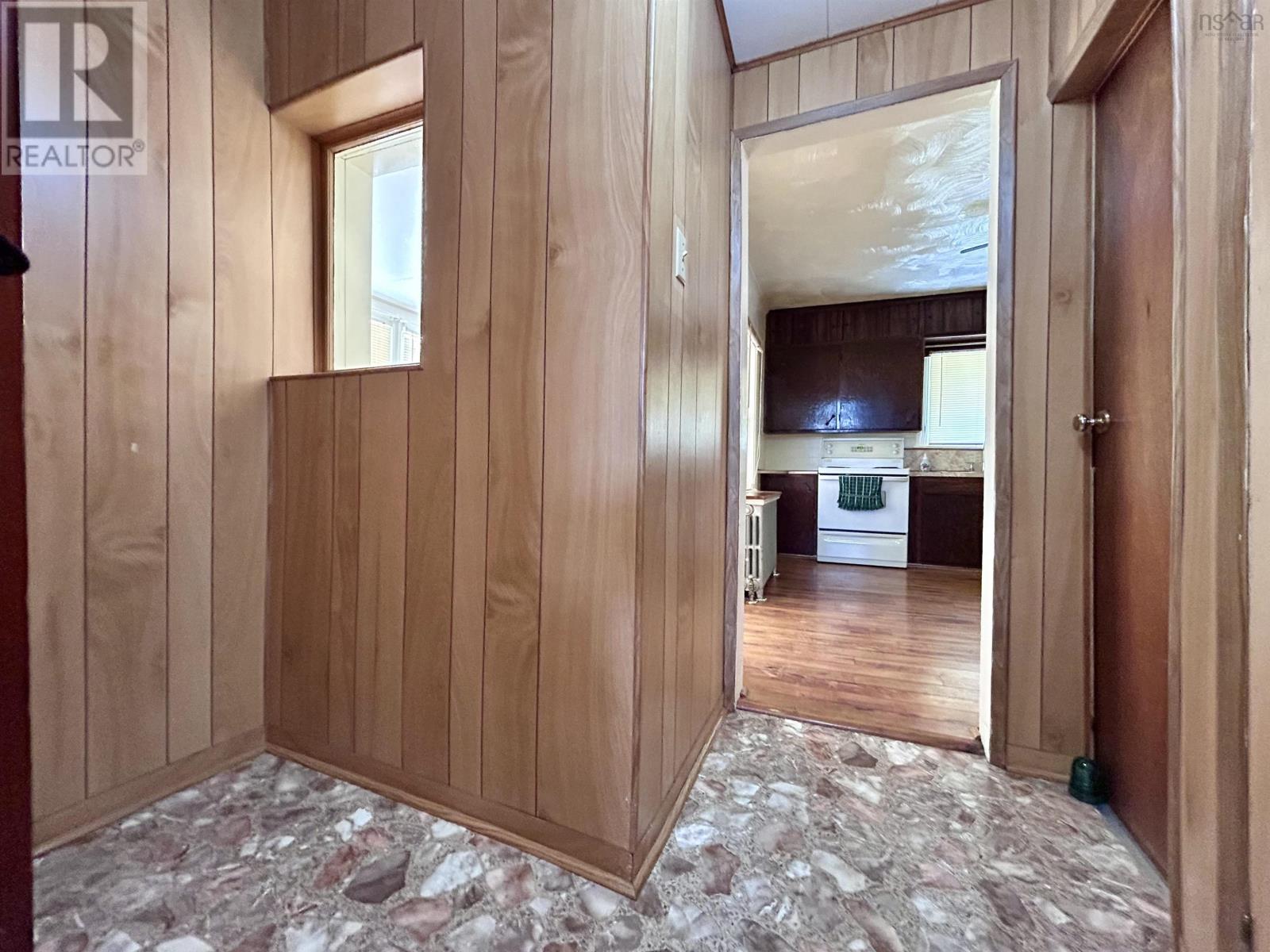 39 Military Lane - 11