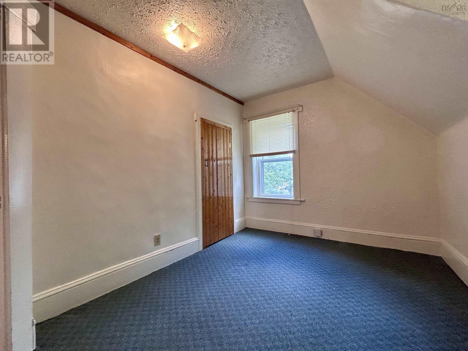 39 Military Lane - 18