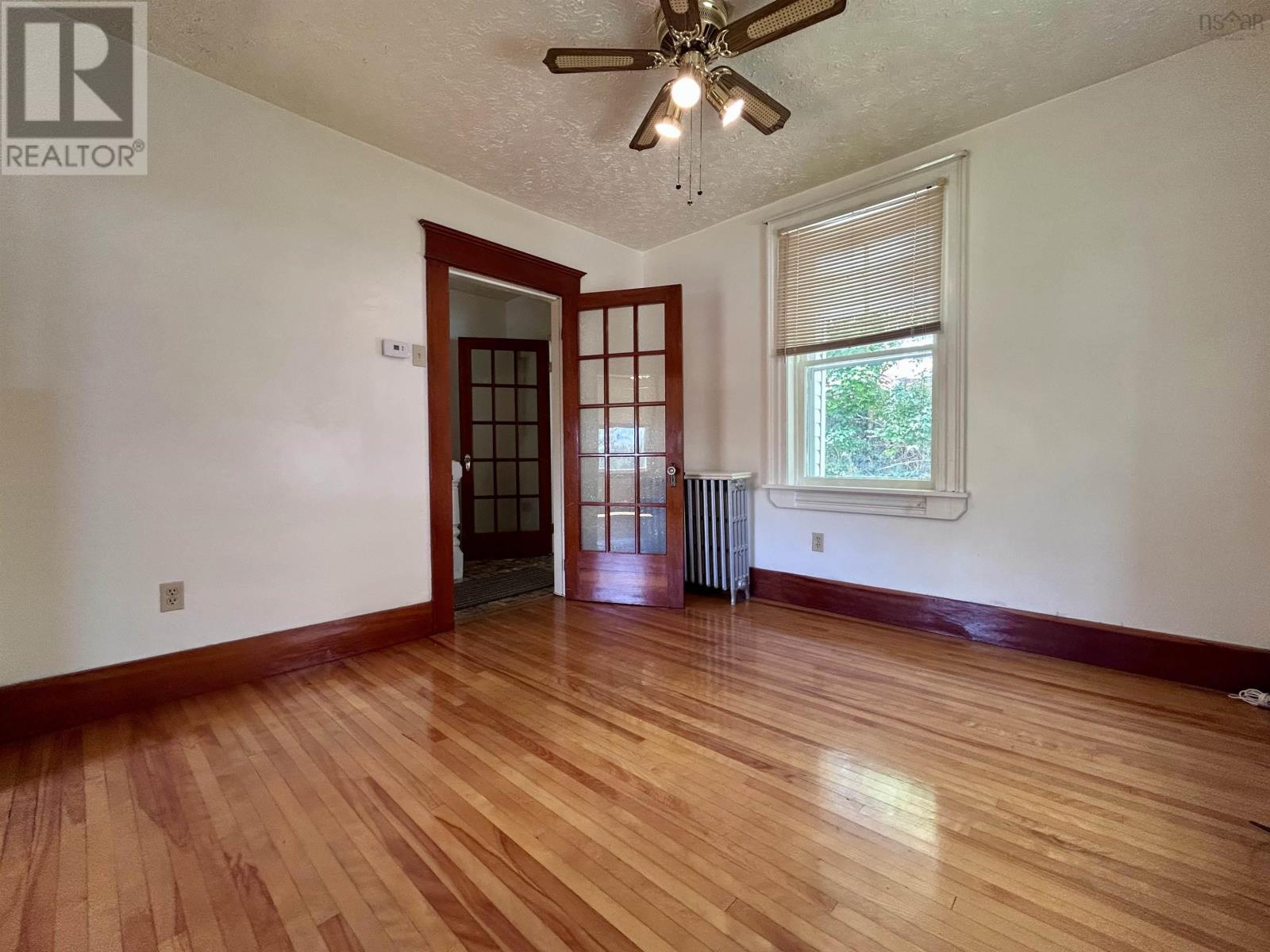 39 Military Lane - 6