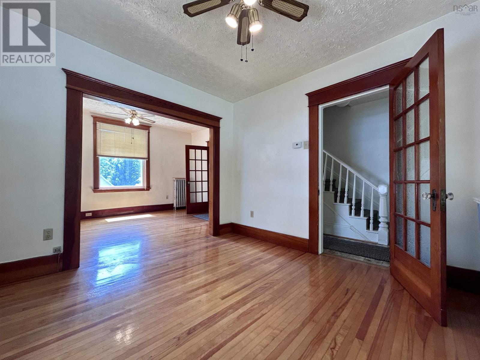 39 Military Lane - 7