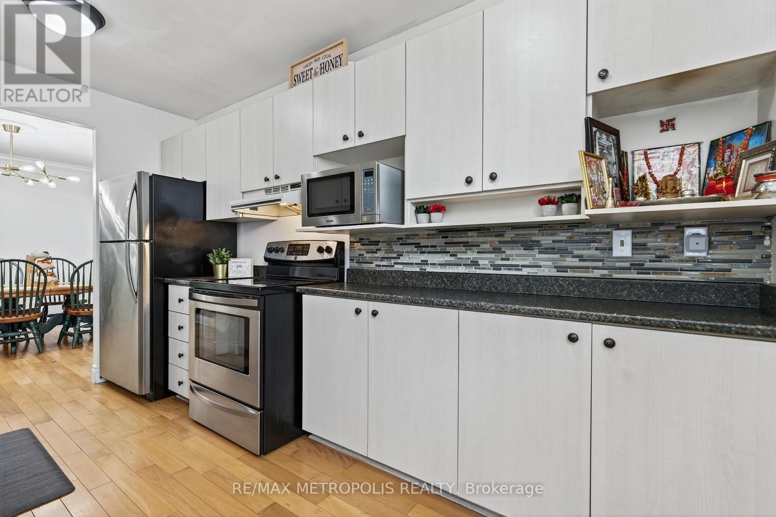#707 44 FALBY COURT - 10