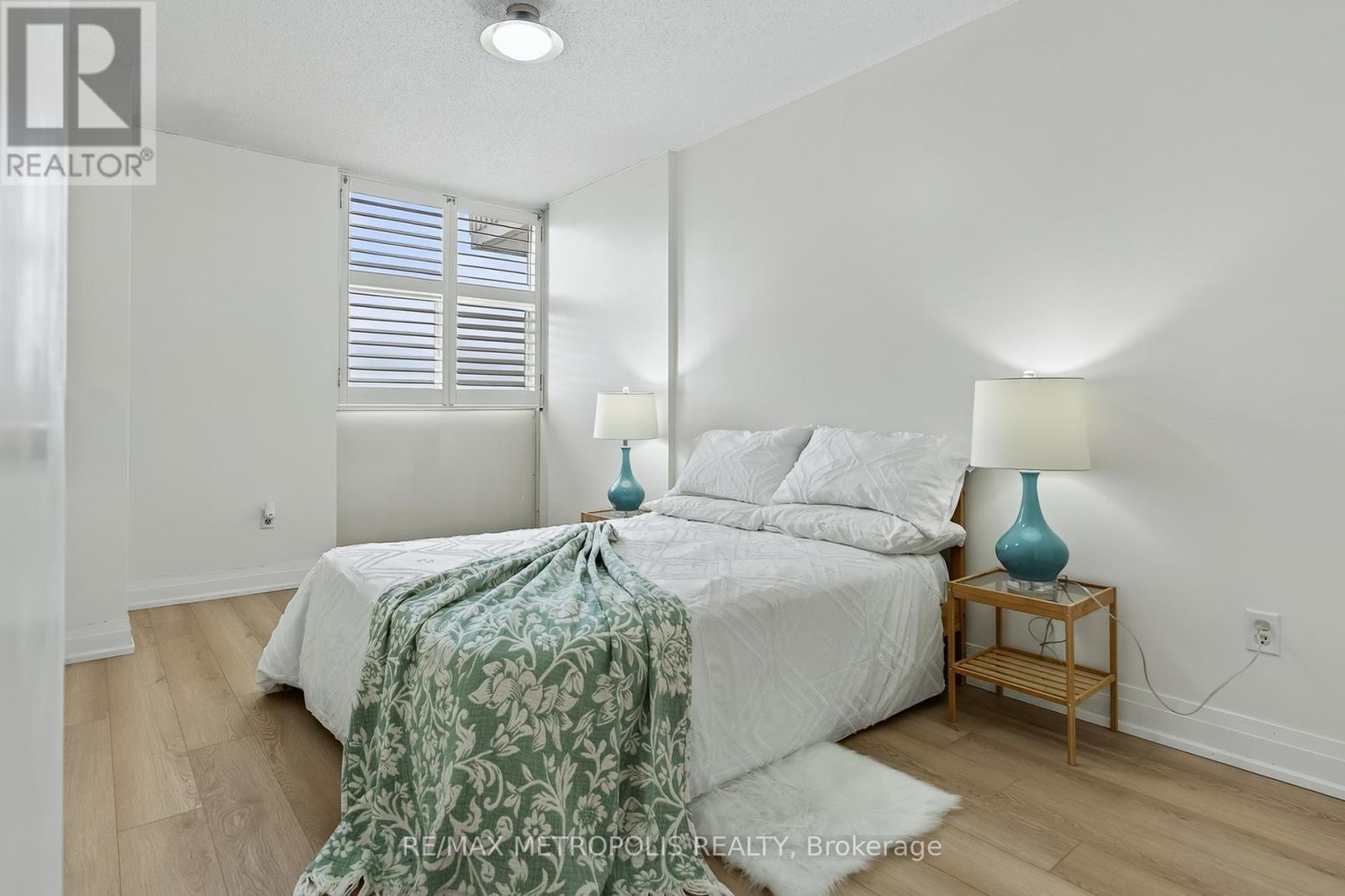 #707 44 FALBY COURT - 3
