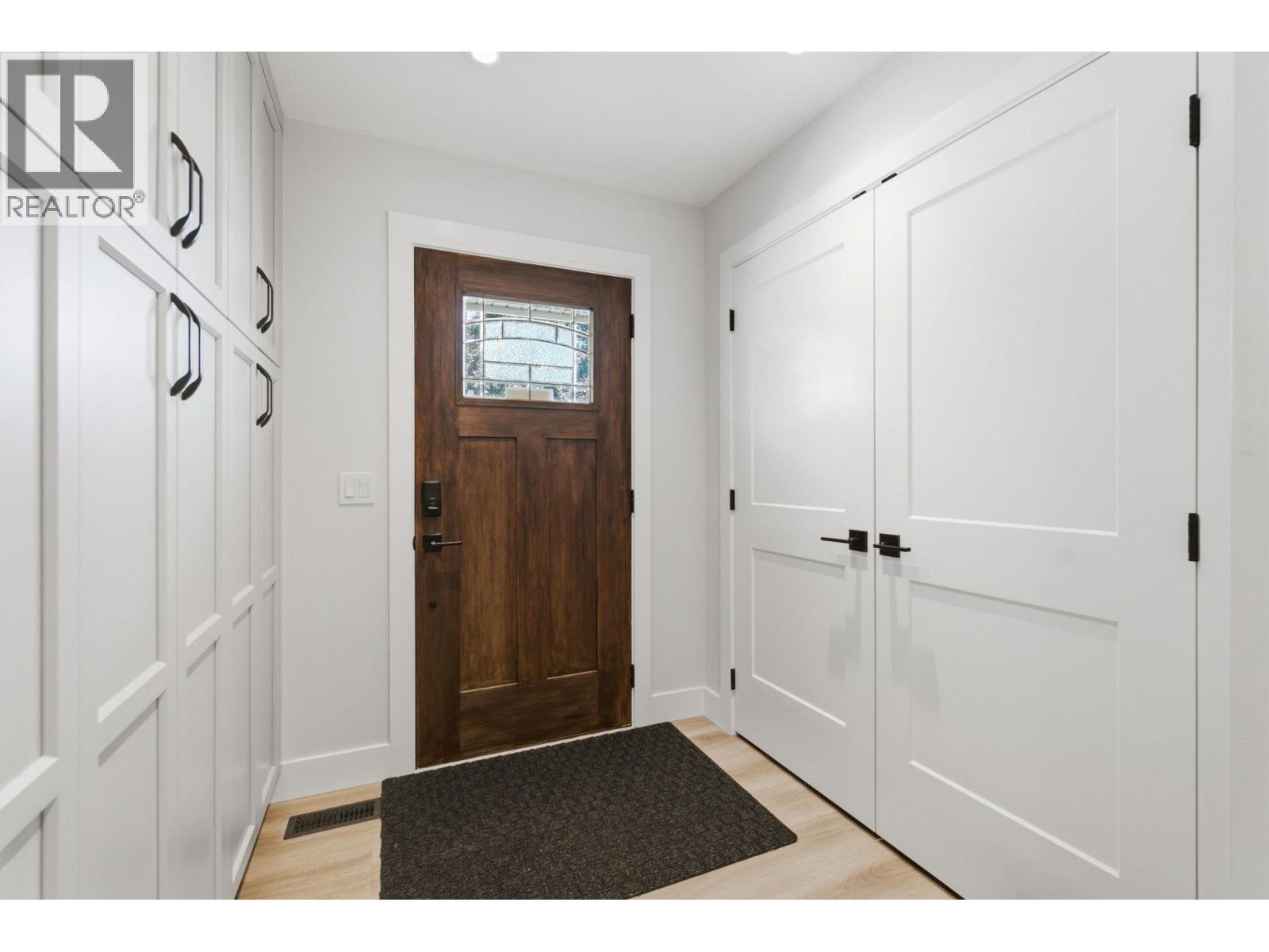  2504 Rhondda Crescent, Kelowna
