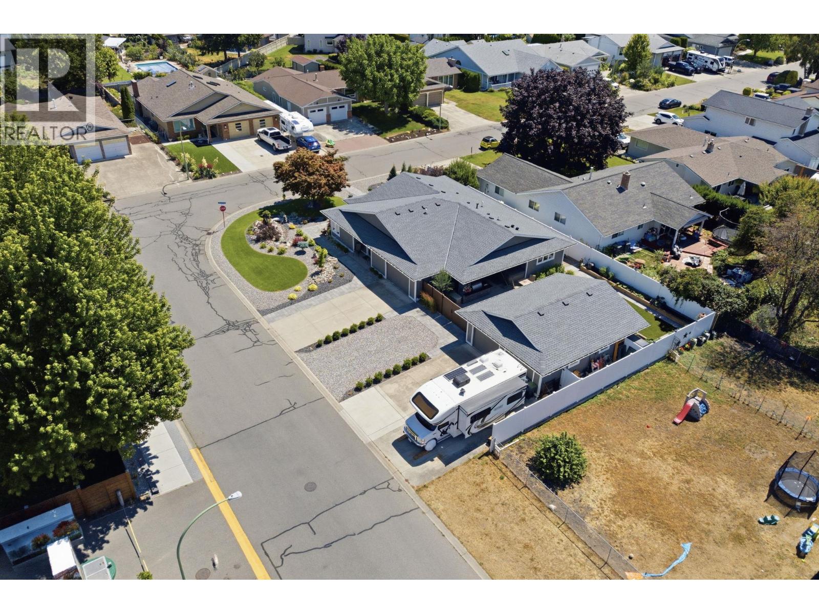  2504 Rhondda Crescent, Kelowna