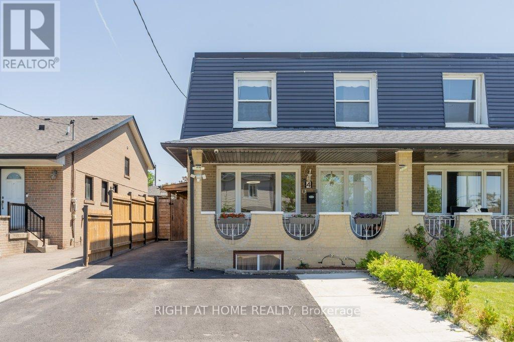4 FENNIMORE CRESCENT - 1