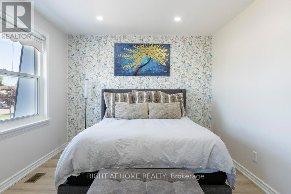 4 FENNIMORE CRESCENT - 27
