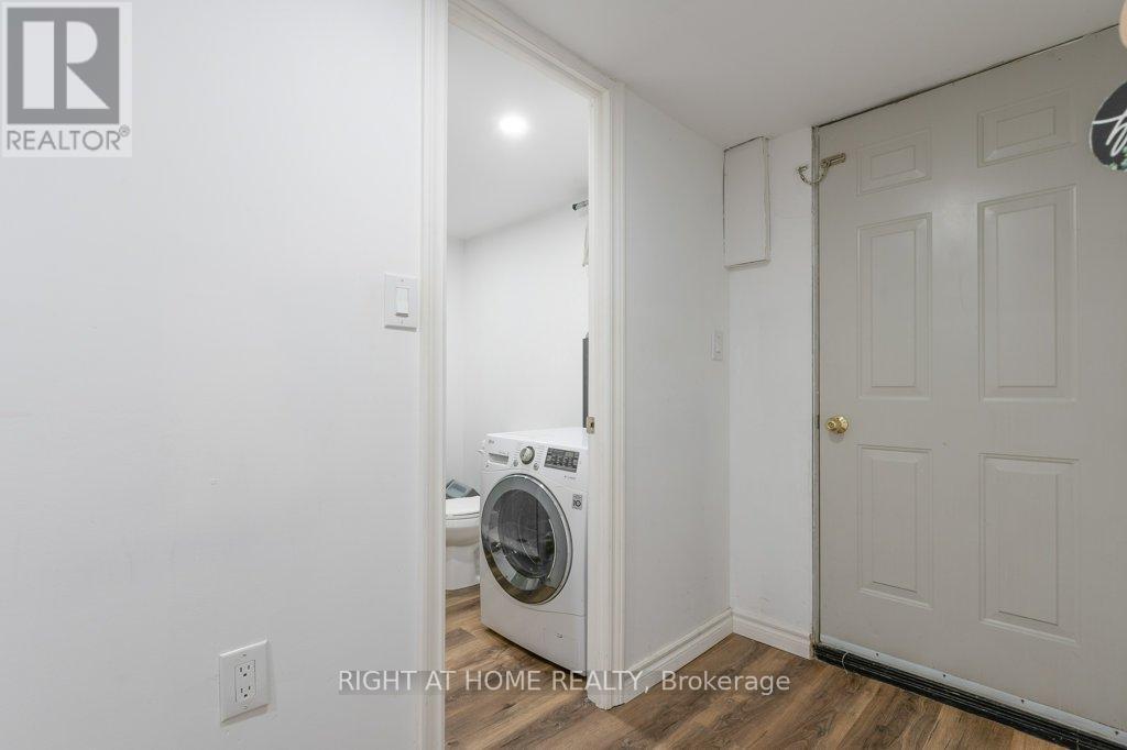 4 FENNIMORE CRESCENT - 30