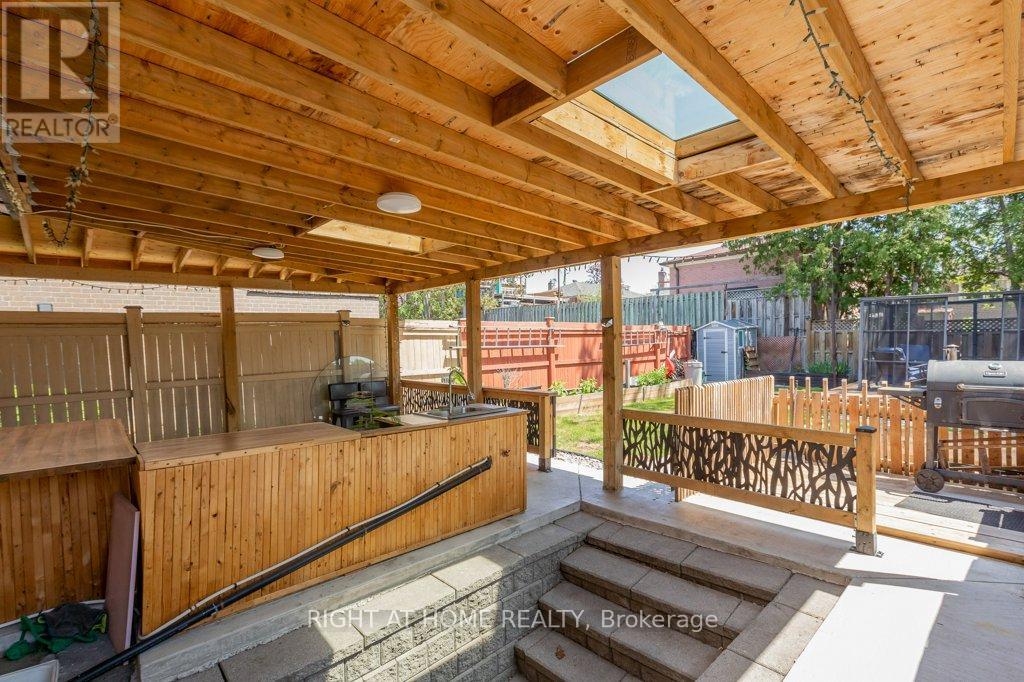 4 FENNIMORE CRESCENT - 39